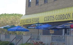 Curtis Gordon Motor Hotel
